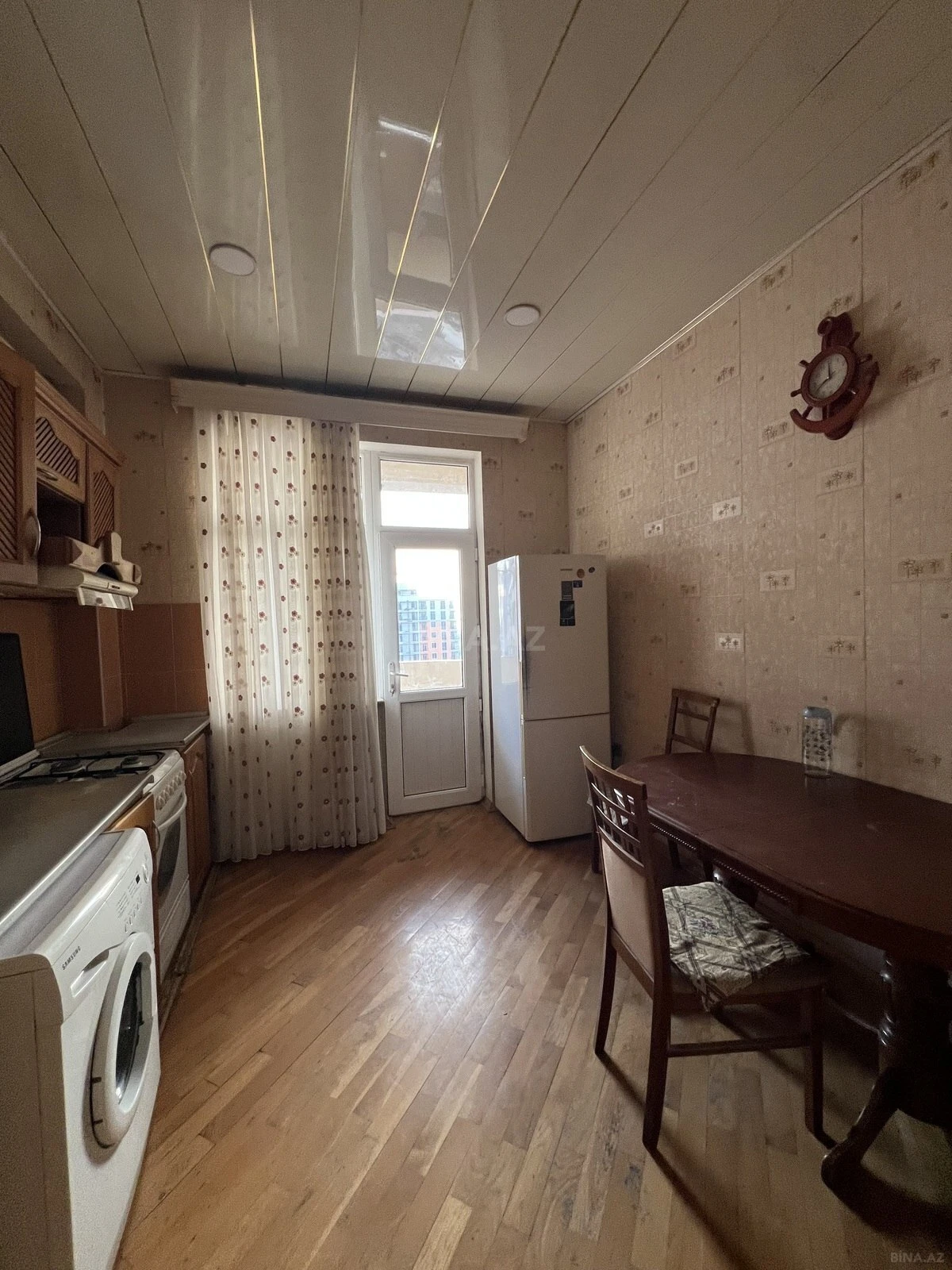 Satılır 2 otaqlı mənzil 71 m²