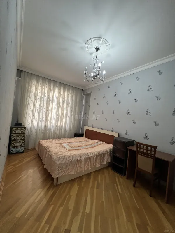 Satılır 2 otaqlı mənzil 71 m²