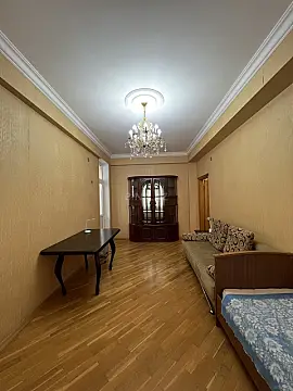 Satılır 2 otaqlı mənzil 71 m²