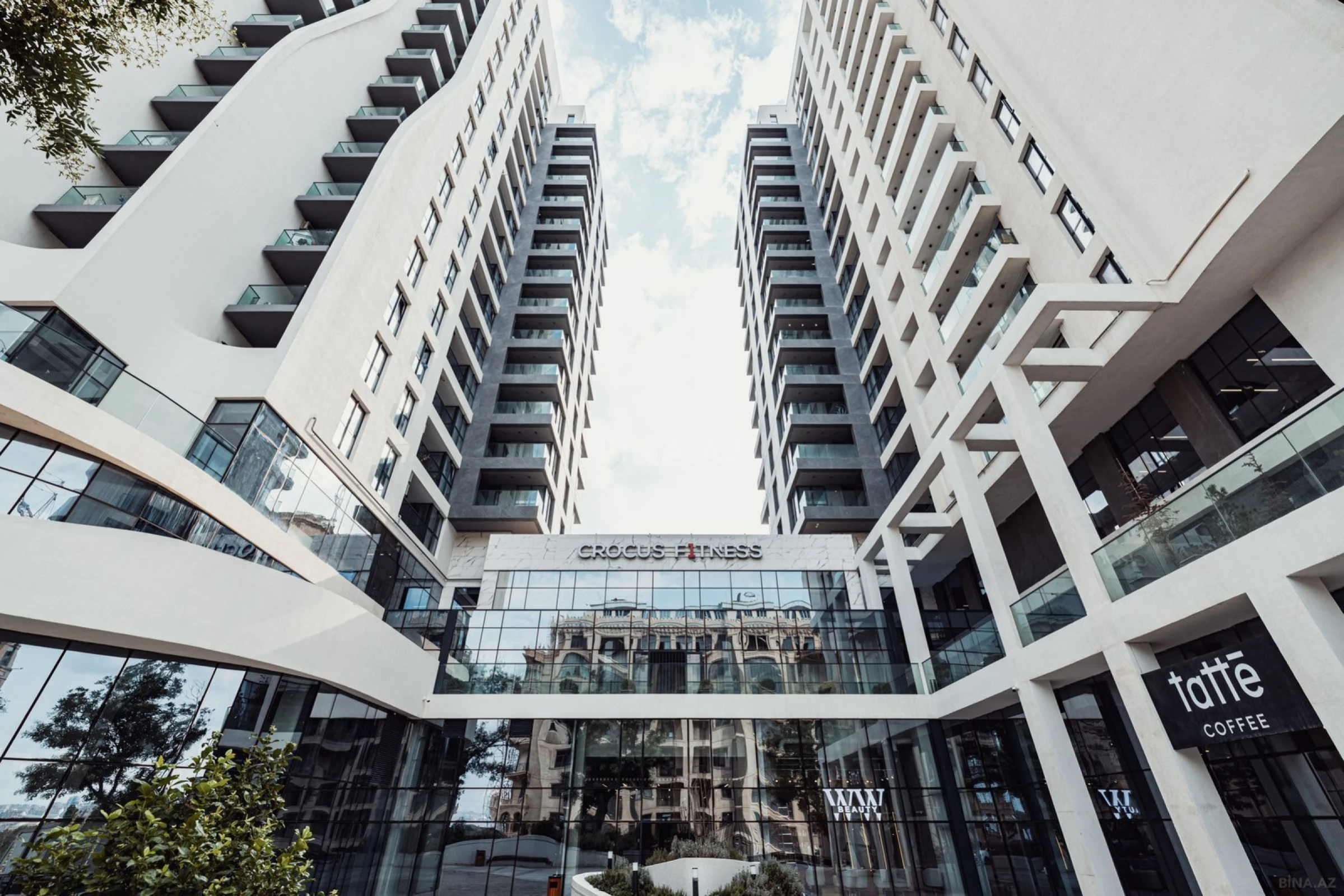 Satılır 3 otaqlı mənzil 150 m²