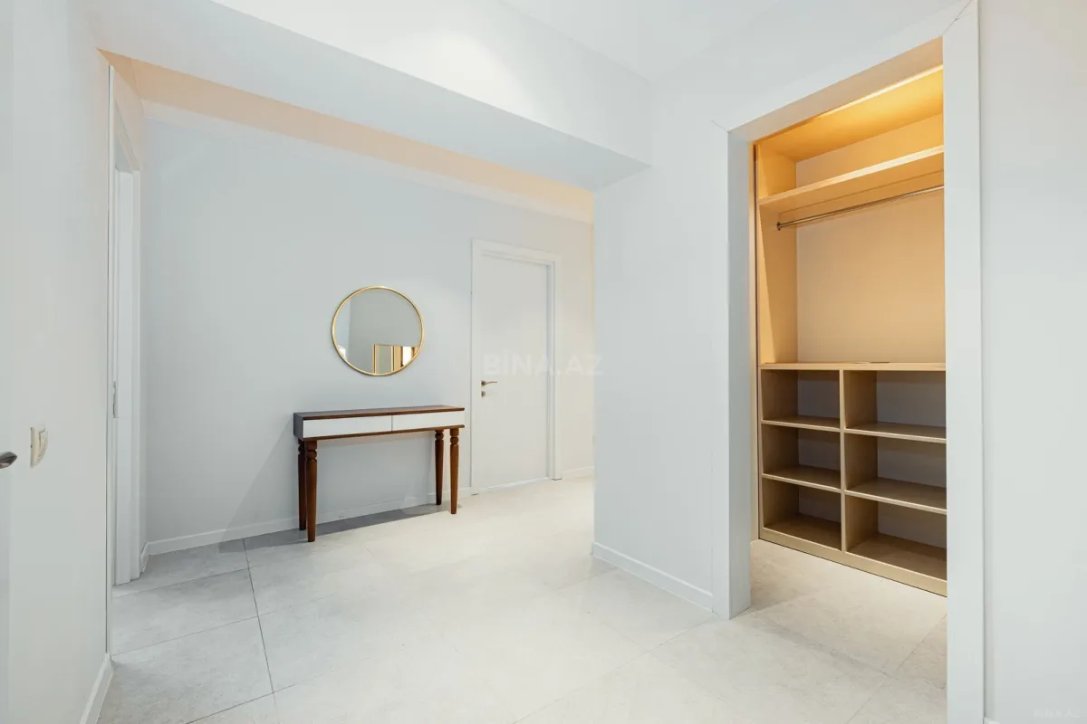 Satılır 3 otaqlı mənzil 150 m²