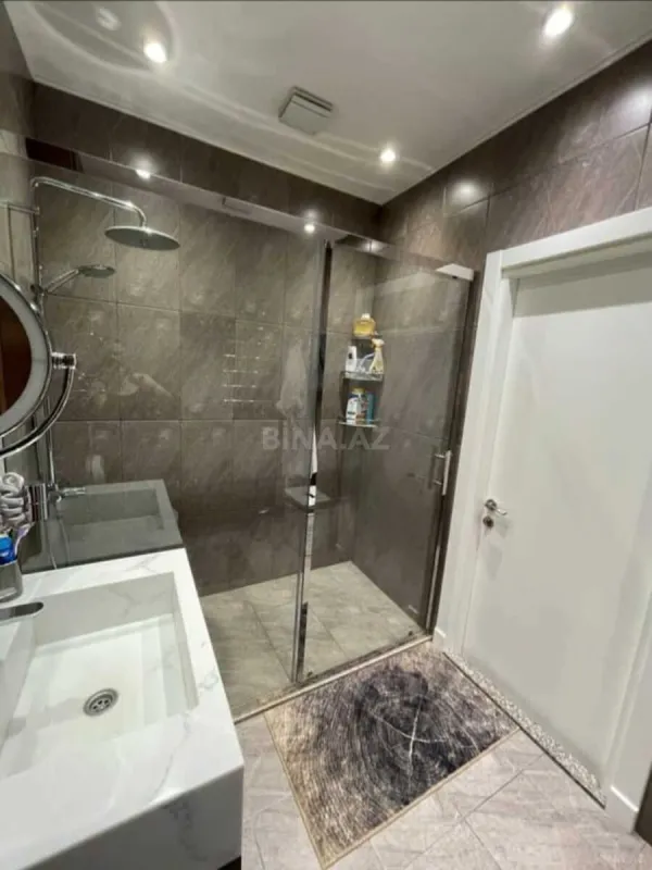 Kirayə verilir 2 otaqlı mənzil 80 m²