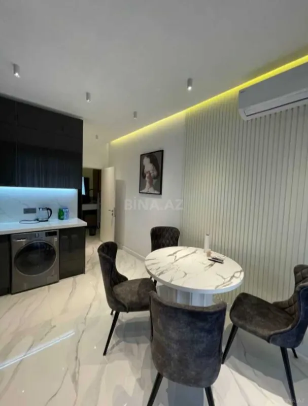 Kirayə verilir 2 otaqlı mənzil 80 m²