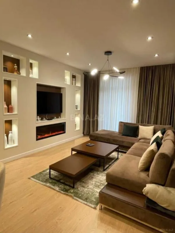 Kirayə verilir 2 otaqlı mənzil 80 m²