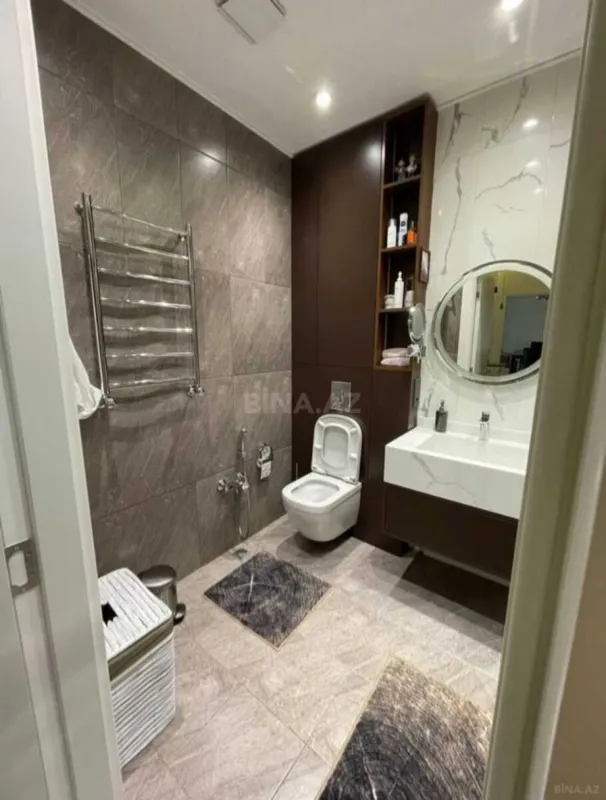 Kirayə verilir 2 otaqlı mənzil 80 m²