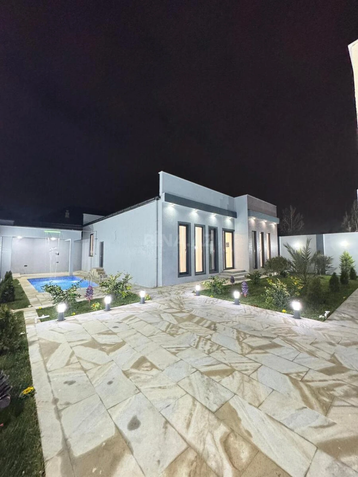 Satılır 4 otaqlı həyət evi 170 m²
