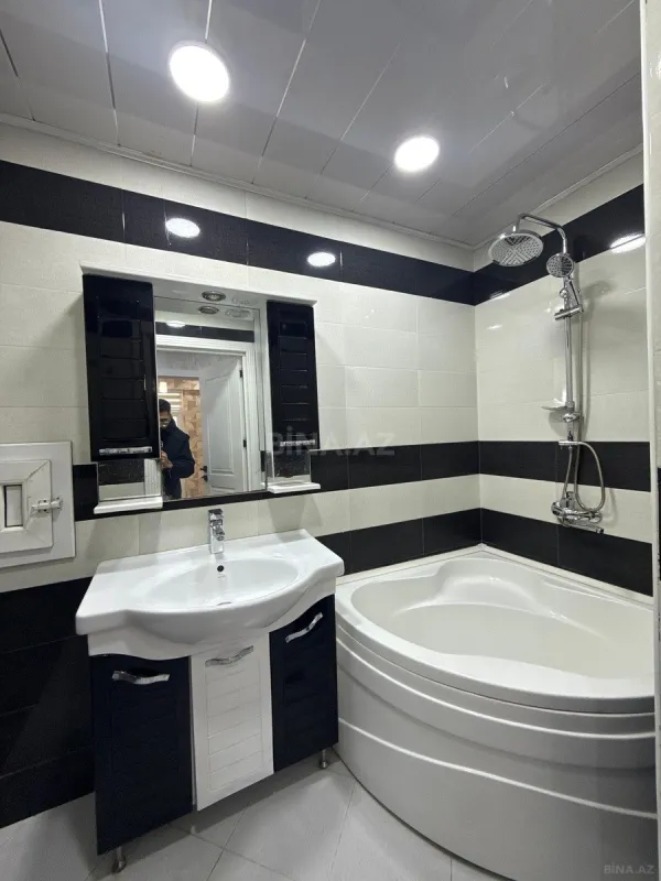 Satılır 3 otaqlı mənzil 83 m²