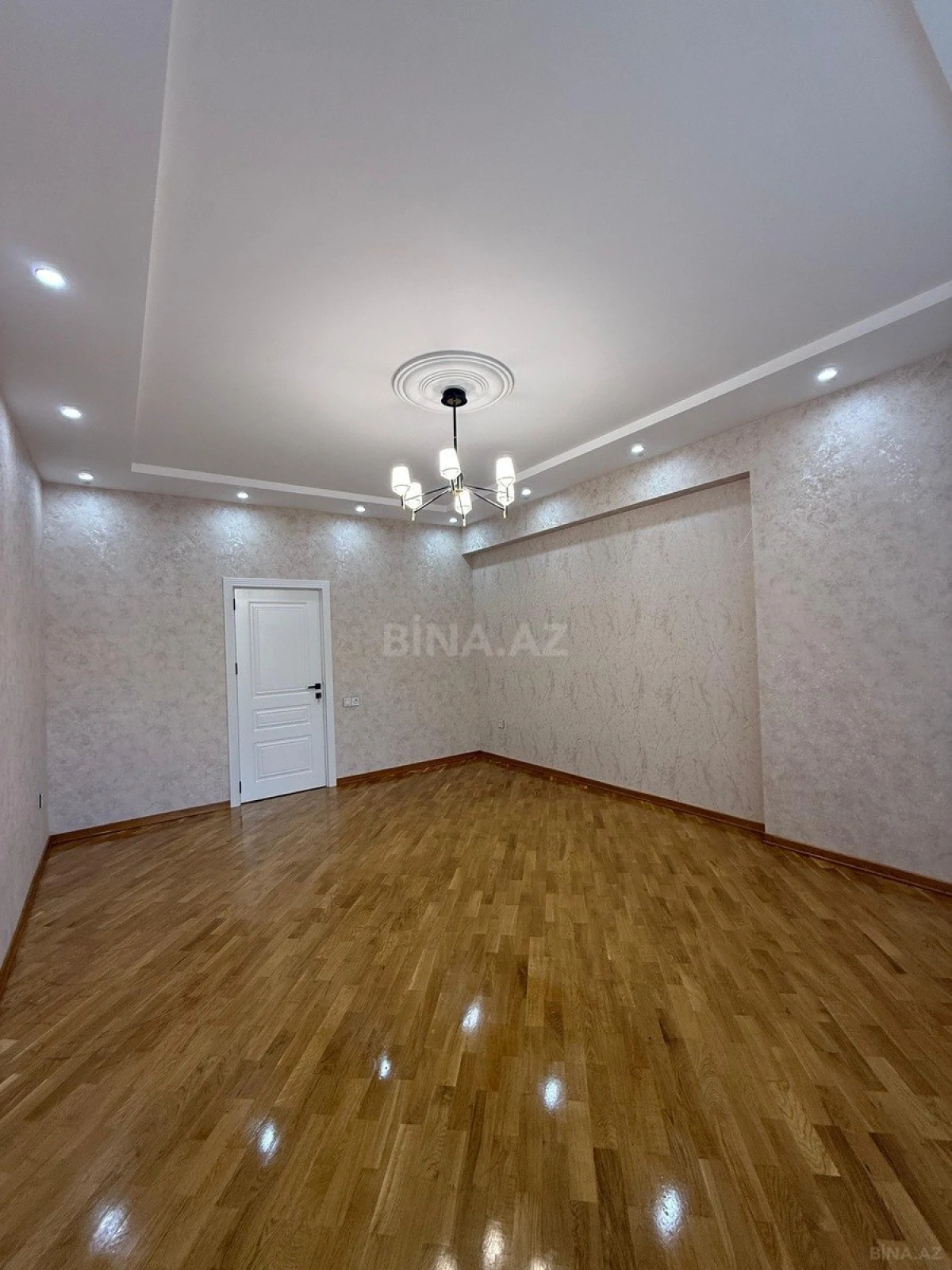 Satılır 3 otaqlı mənzil 83 m²