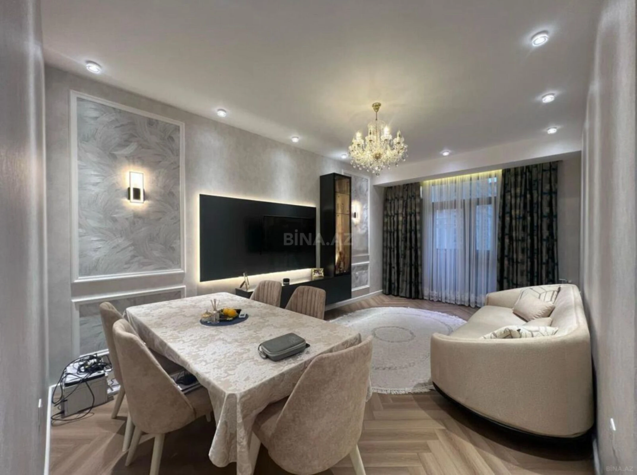 Kirayə verilir 2 otaqlı mənzil 75 m²