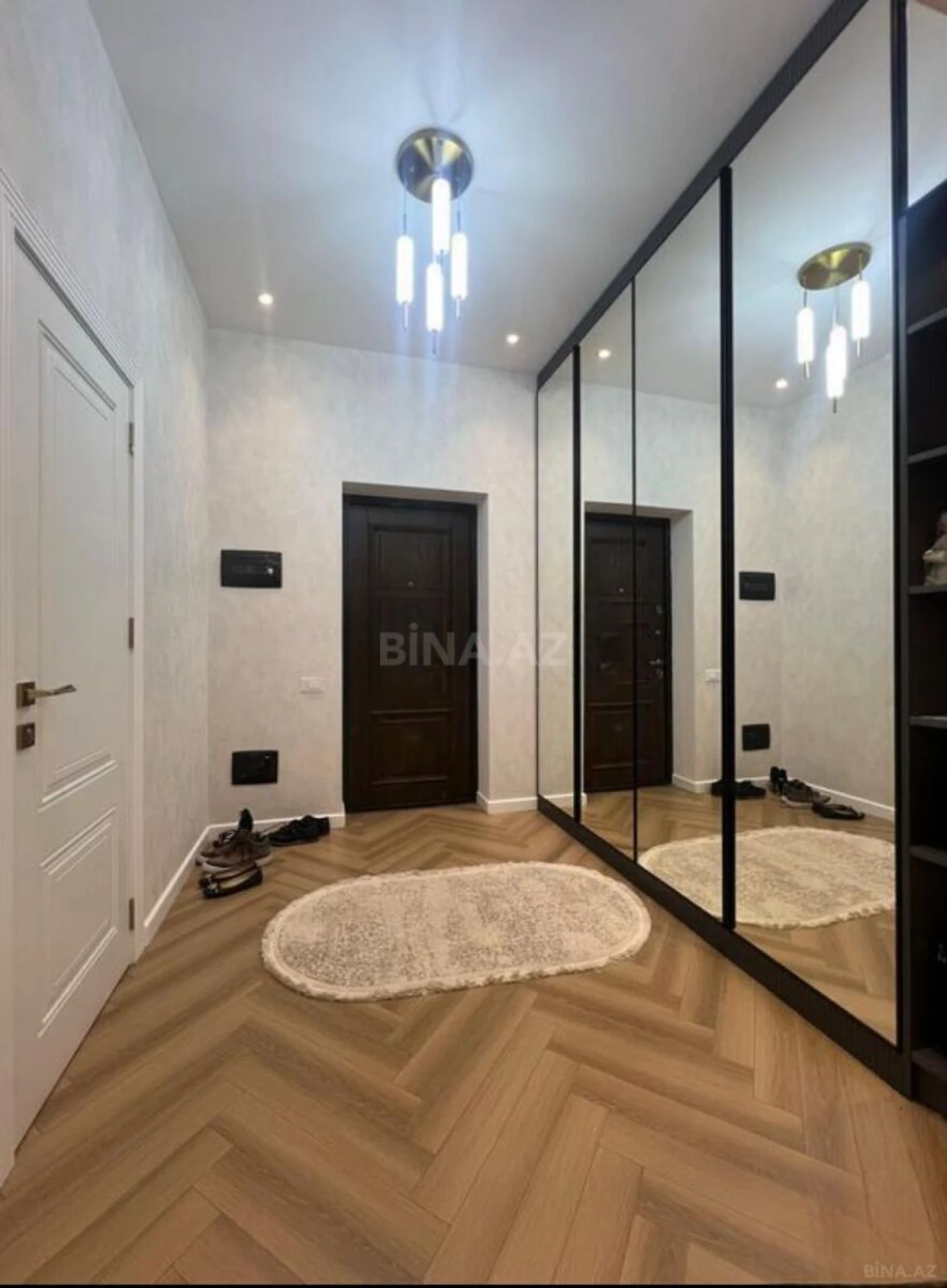 Kirayə verilir 2 otaqlı mənzil 75 m²