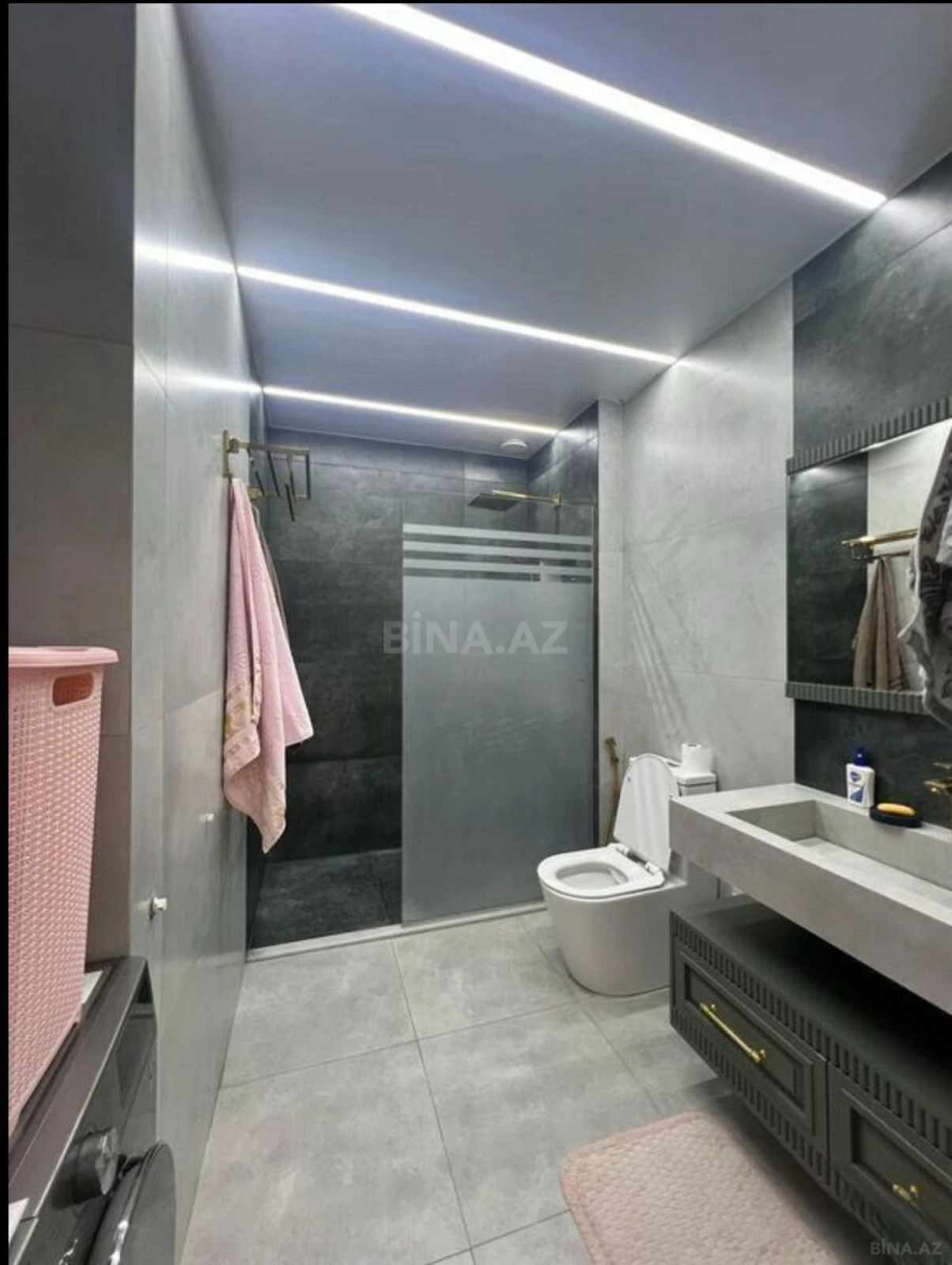 Kirayə verilir 2 otaqlı mənzil 75 m²