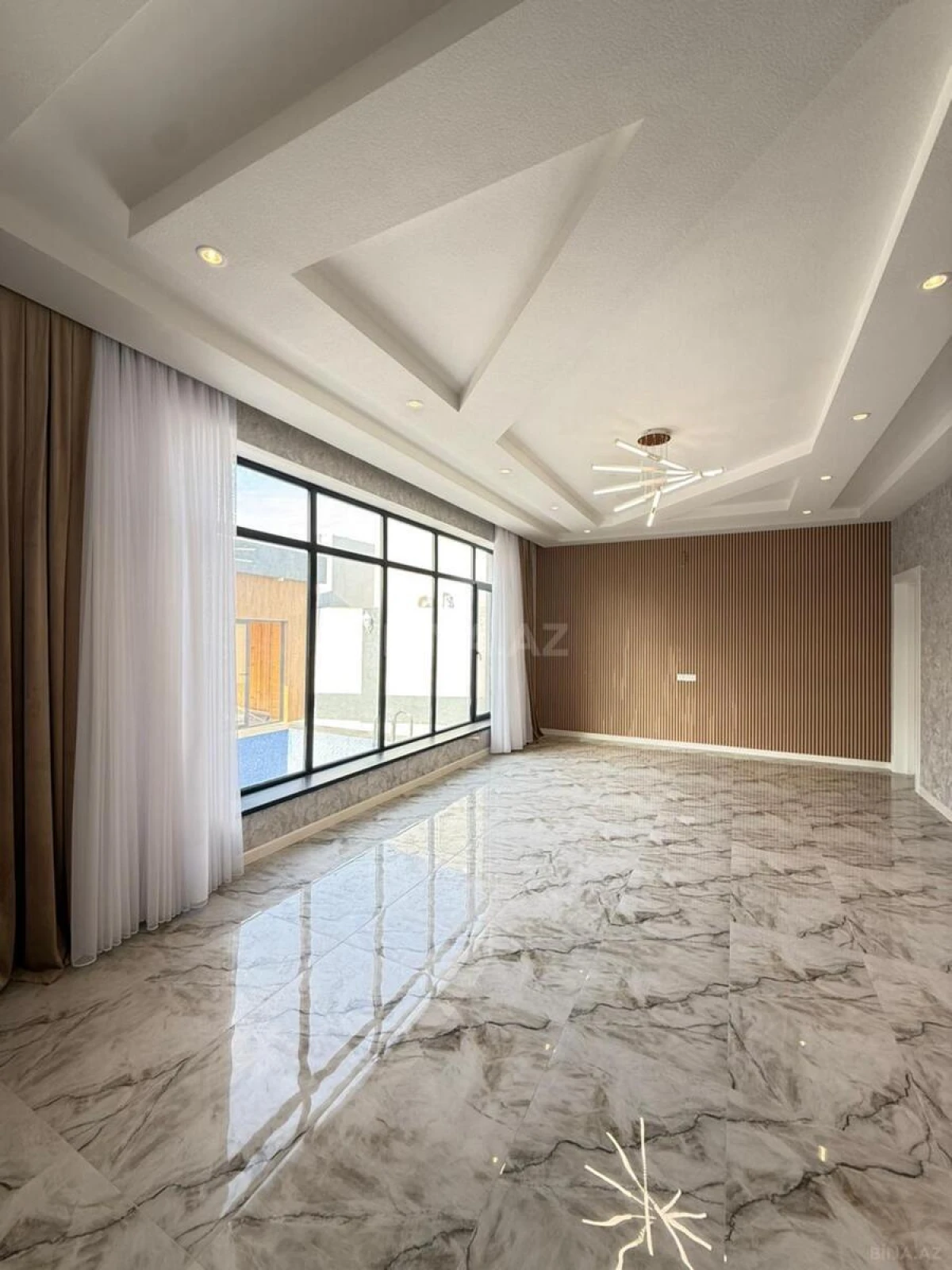 Satılır 4 otaqlı həyət evi 150 m²