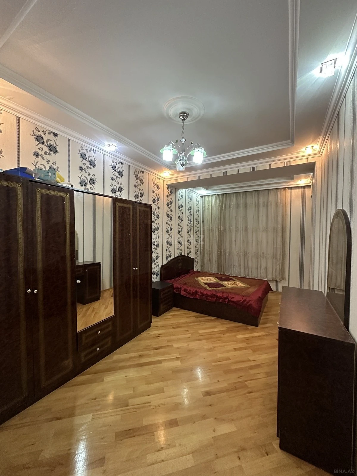 Satılır 3 otaqlı mənzil 89 m²