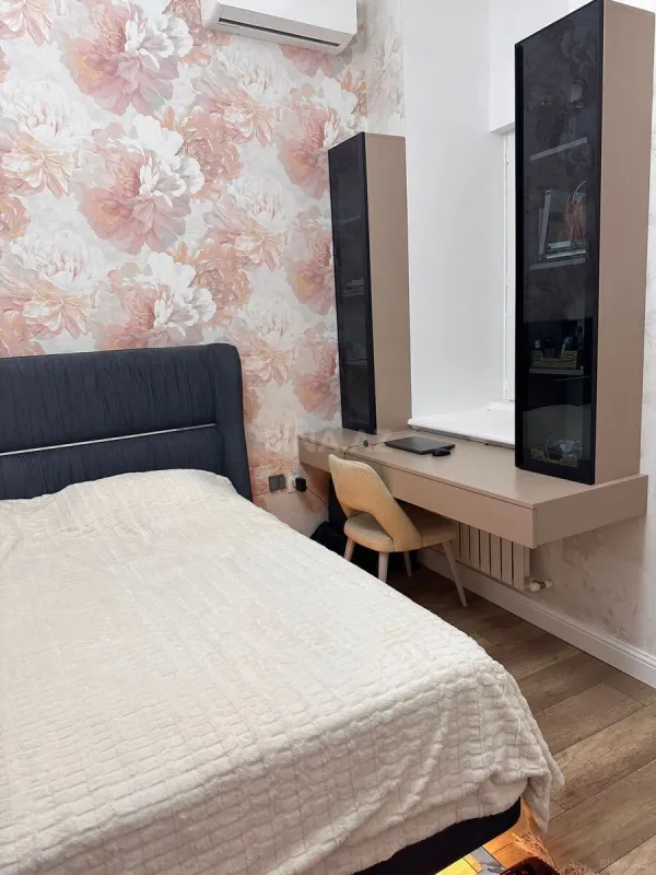 Satılır 2 otaqlı mənzil 80 m²