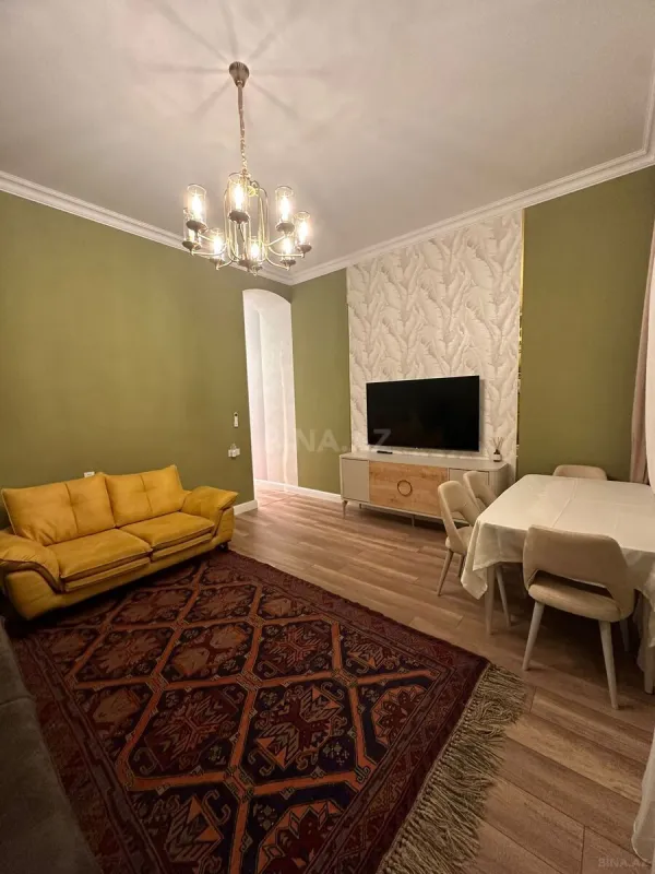 Satılır 2 otaqlı mənzil 80 m²