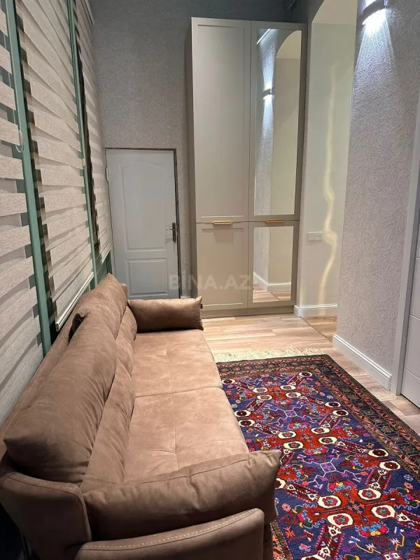 Satılır 2 otaqlı mənzil 80 m²