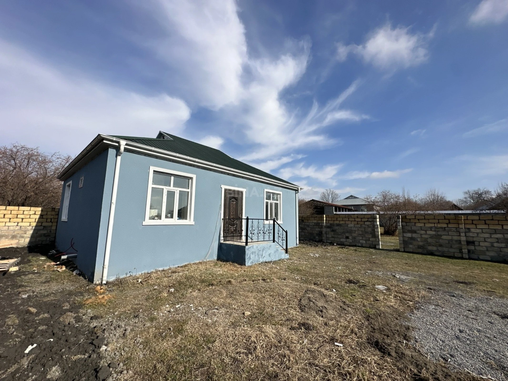 Satılır 3 otaqlı həyət evi 100 m²