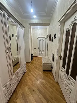 Satılır 2 otaqlı mənzil 88 m²