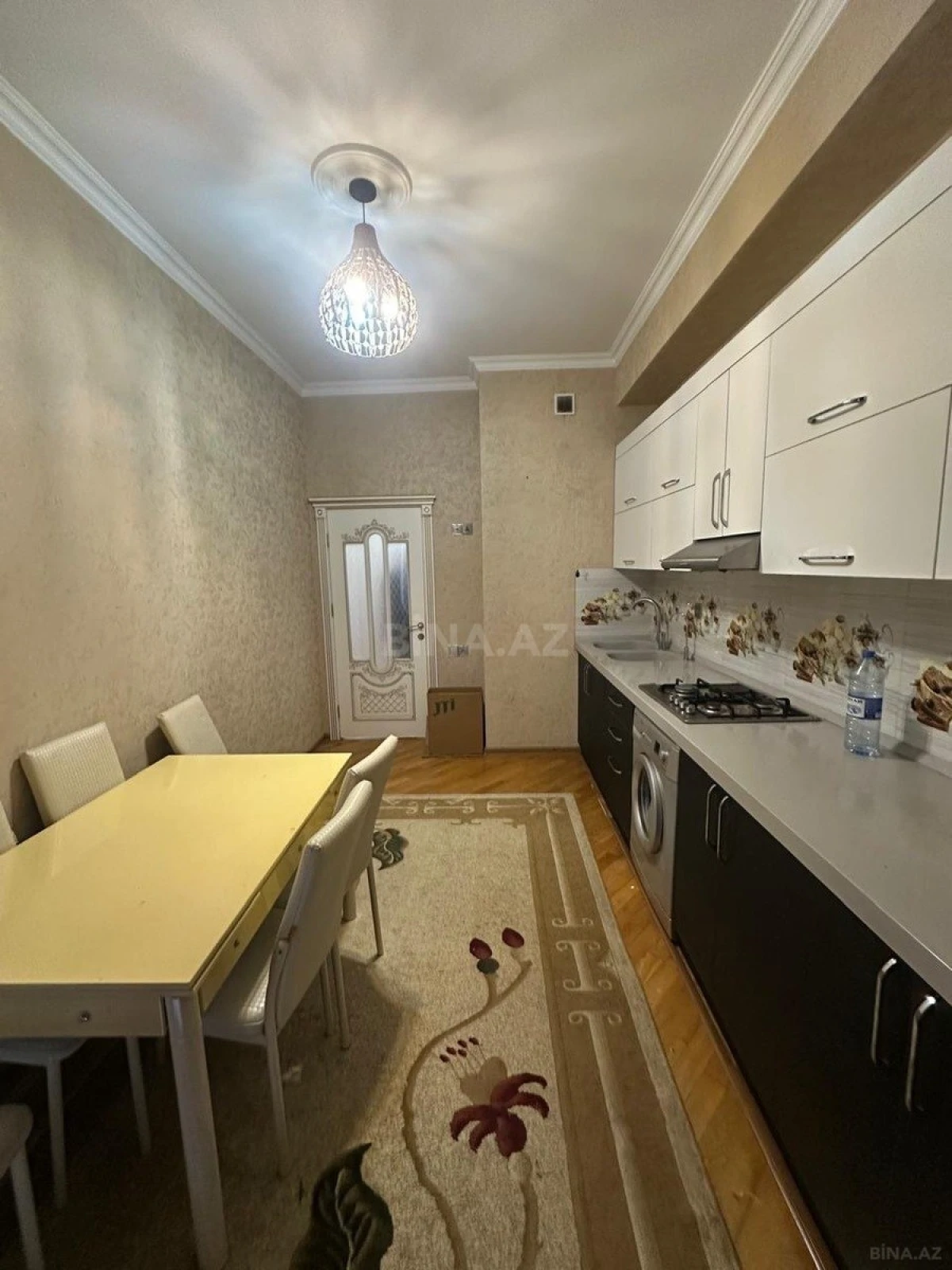 Satılır 2 otaqlı mənzil 88 m²