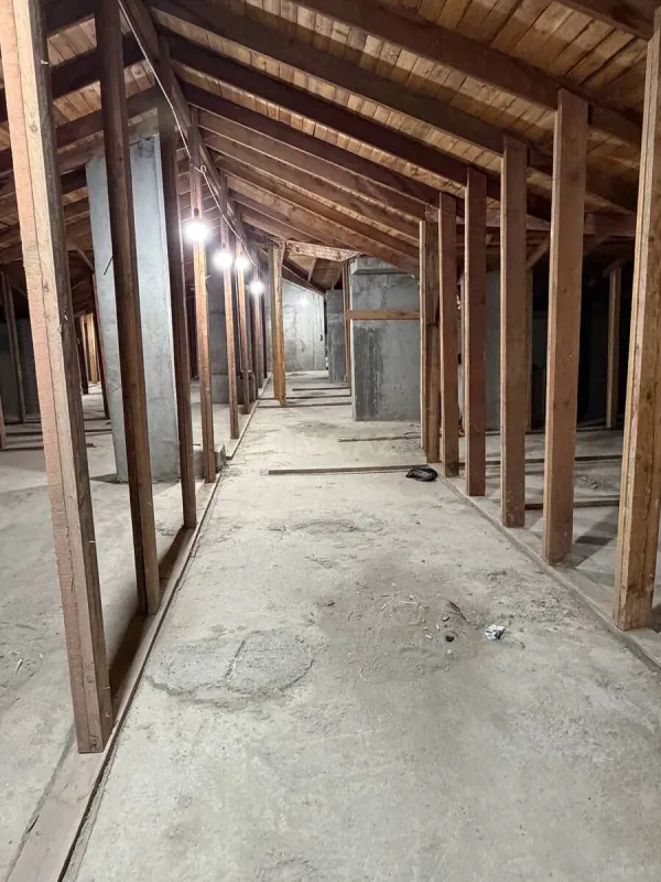 Satılır 4 otaqlı mənzil 198 m²