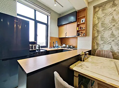 Satılır 2 otaqlı mənzil 51 m²