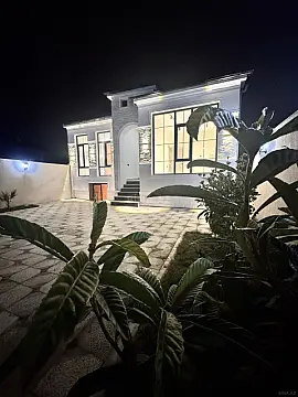 Satılır 4 otaqlı həyət evi 100 m²