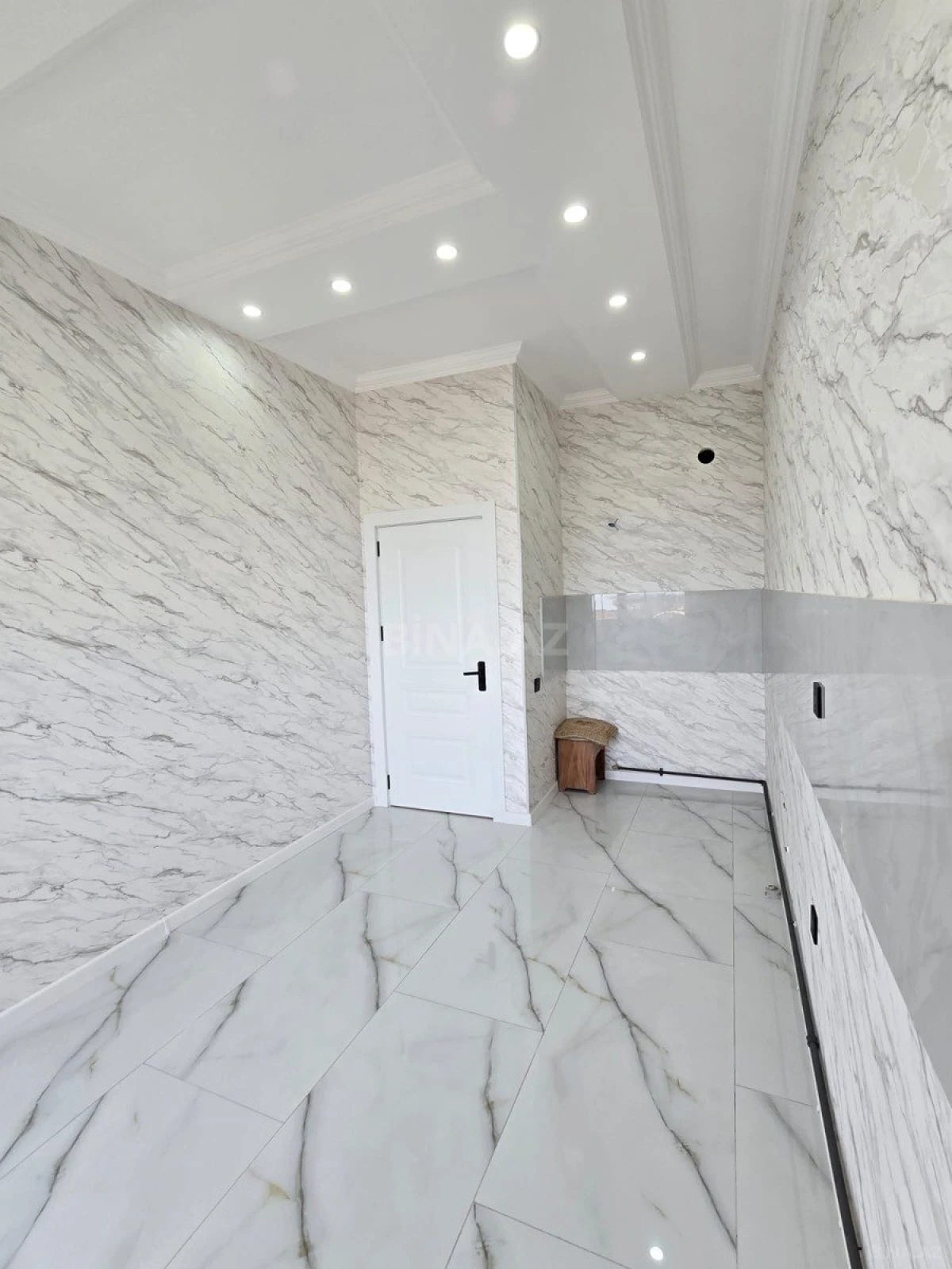 Satılır 3 otaqlı mənzil 96 m²