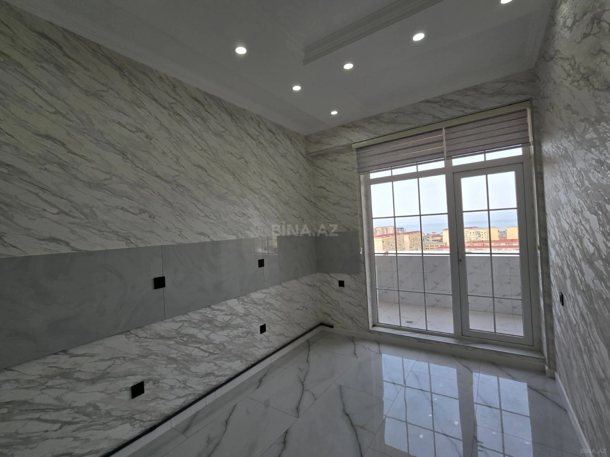 Satılır 3 otaqlı mənzil 96 m²