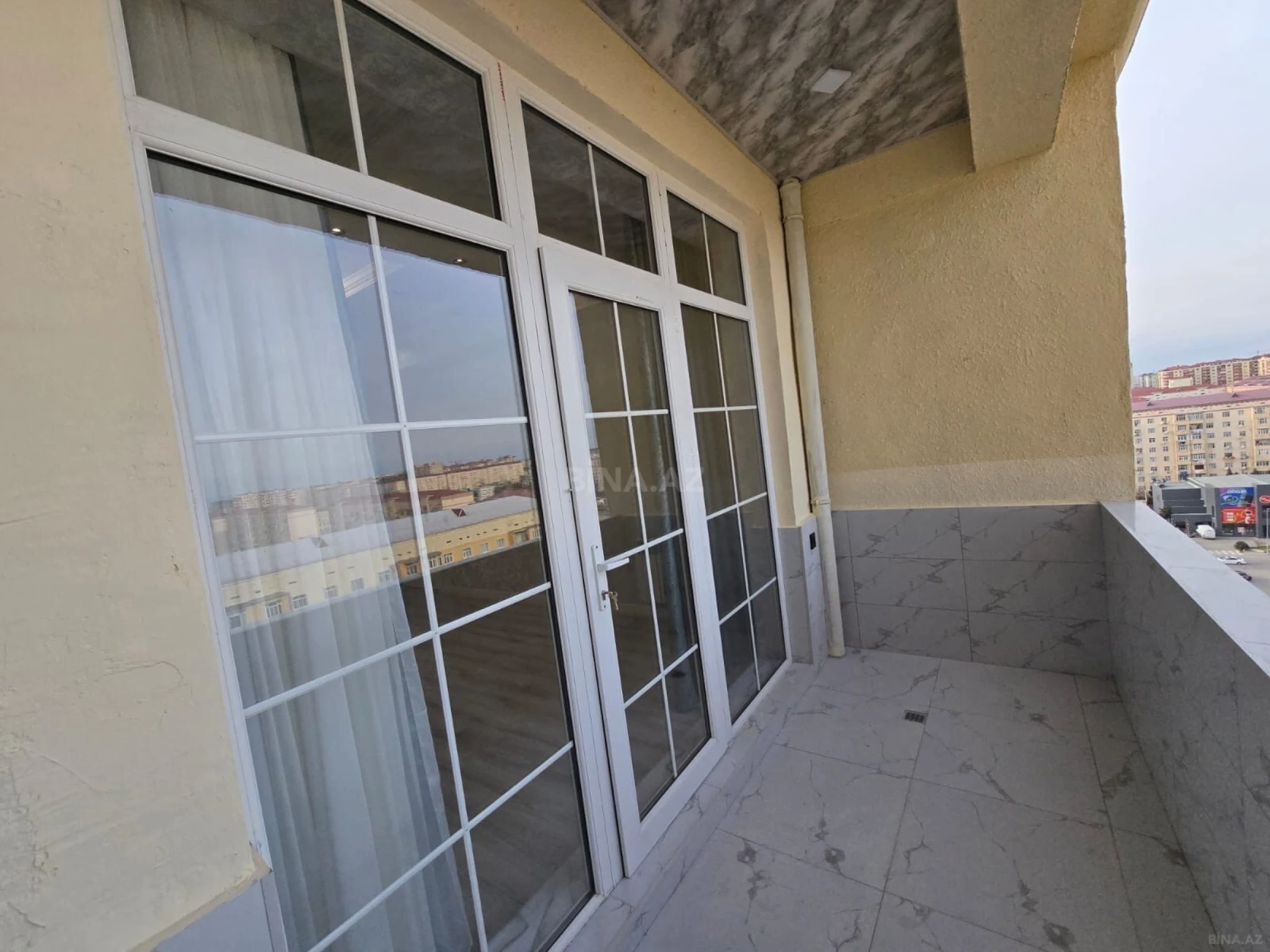 Satılır 3 otaqlı mənzil 96 m²