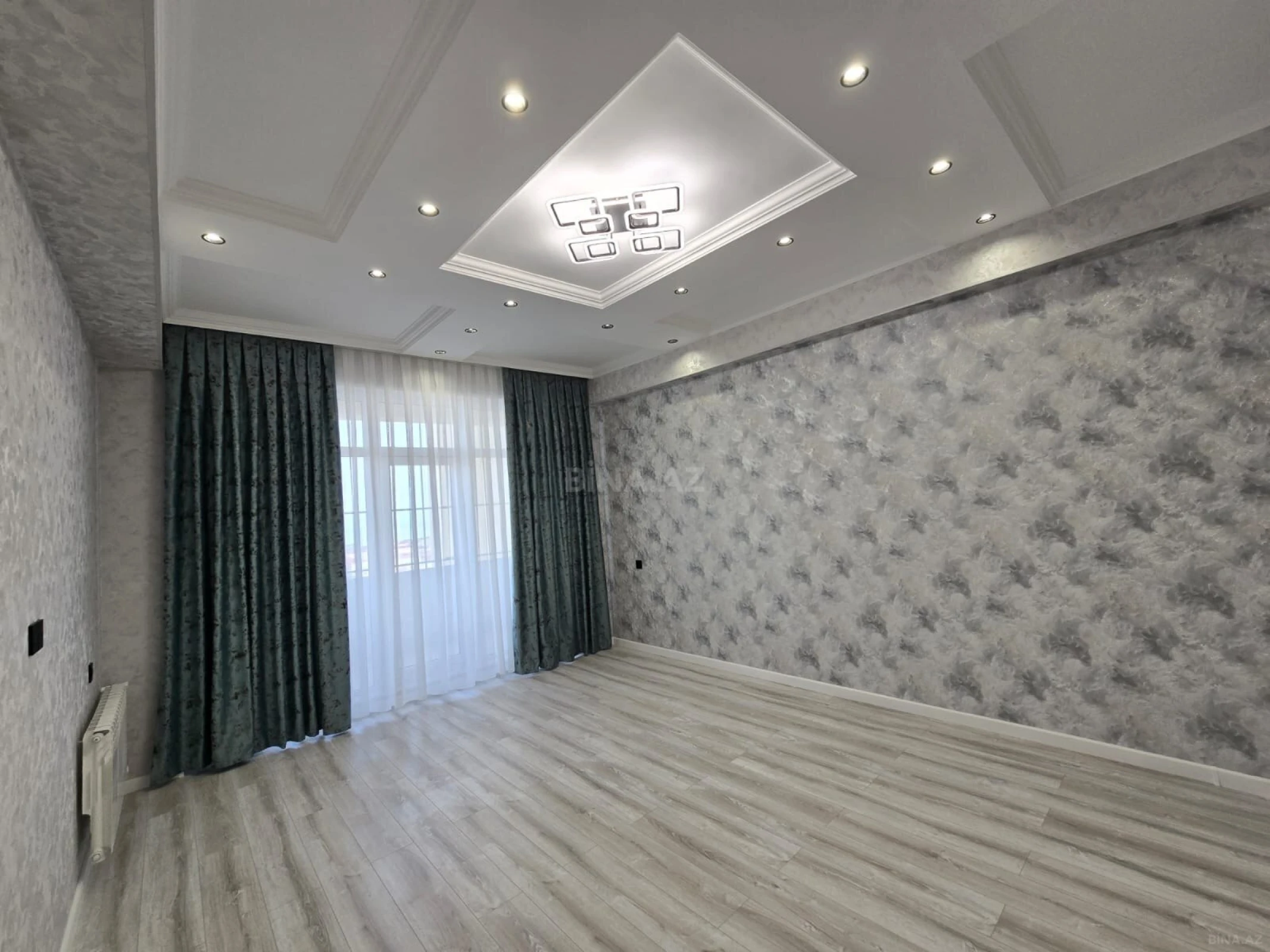 Satılır 3 otaqlı mənzil 96 m²