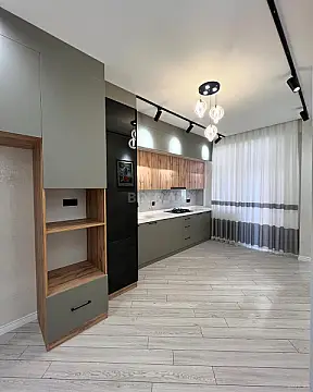 Satılır 2 otaqlı mənzil 95 m²