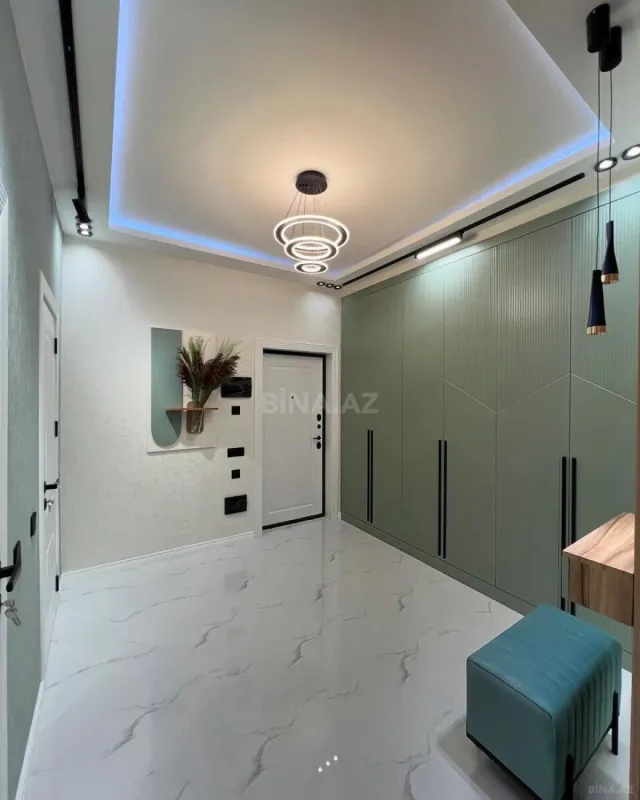 Satılır 2 otaqlı mənzil 95 m²