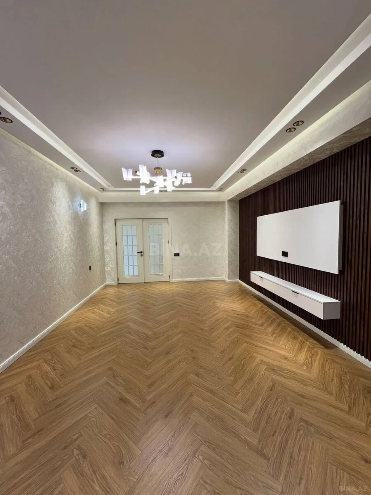 Satılır 3 otaqlı mənzil 115 m²