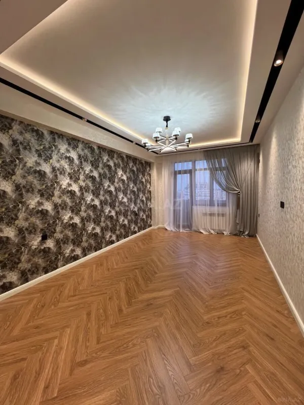 Satılır 3 otaqlı mənzil 115 m²