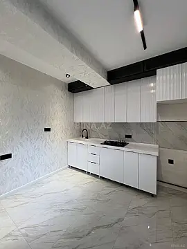 Satılır 3 otaqlı mənzil 115 m²