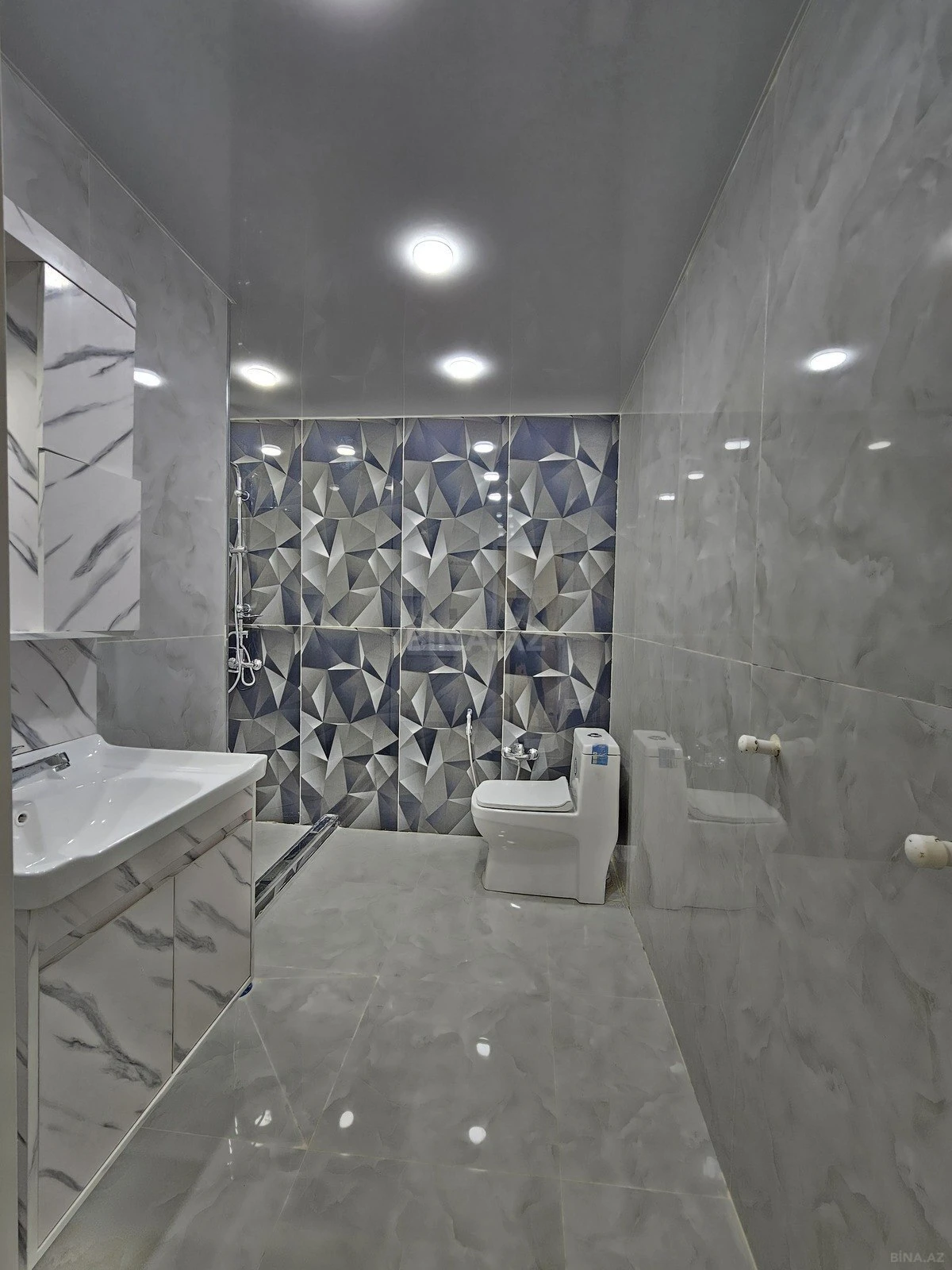 Satılır 3 otaqlı mənzil 80 m²