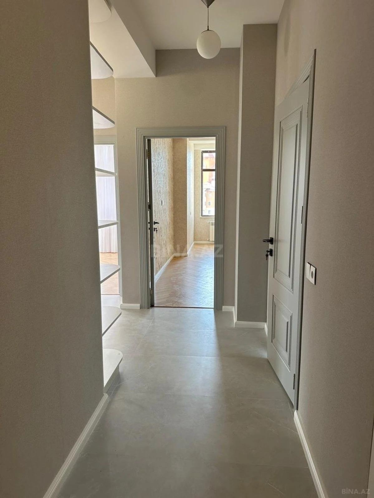 Satılır 2 otaqlı mənzil 66 m²