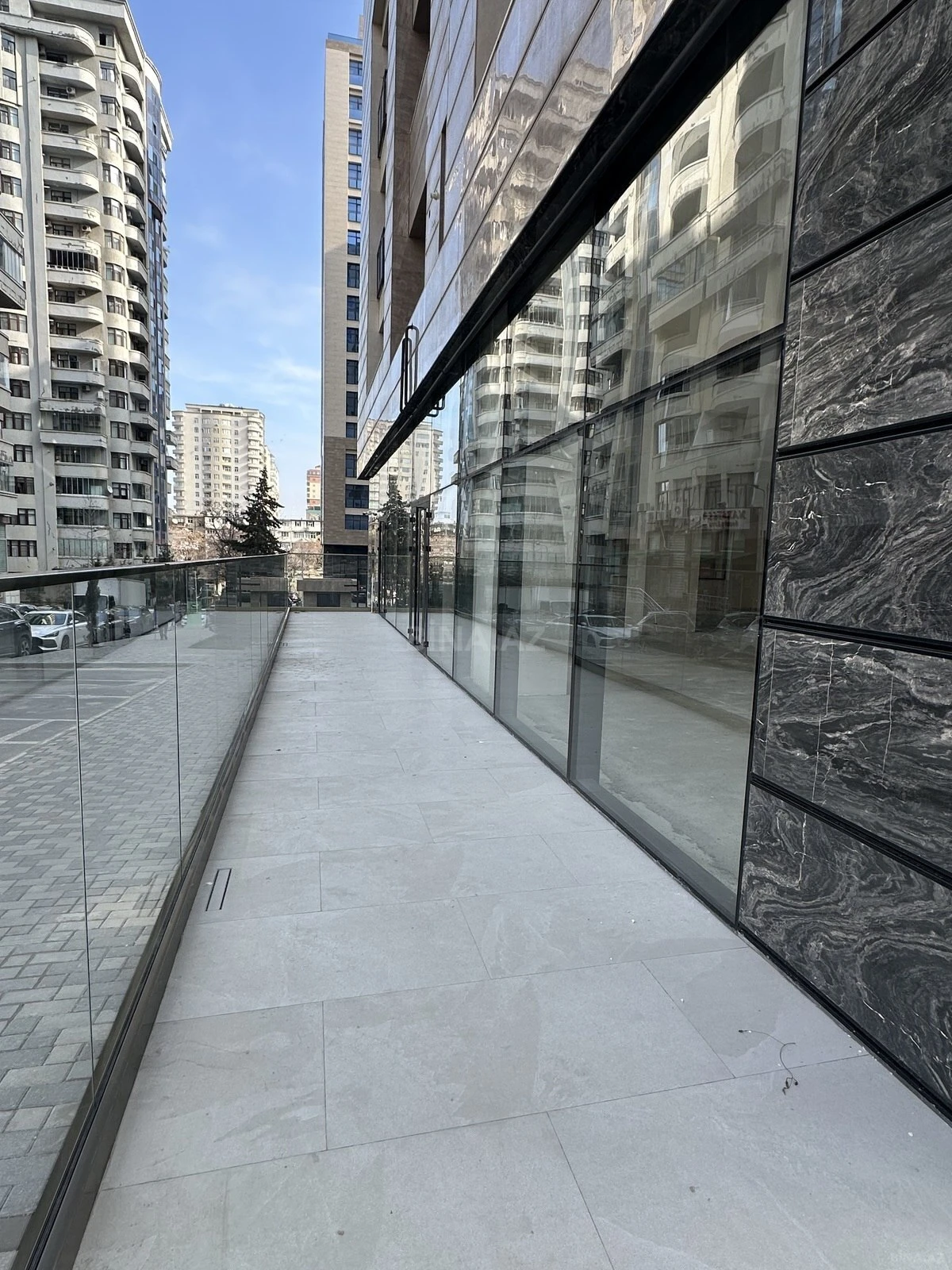 Kirayə verilir obyekt 350 m²