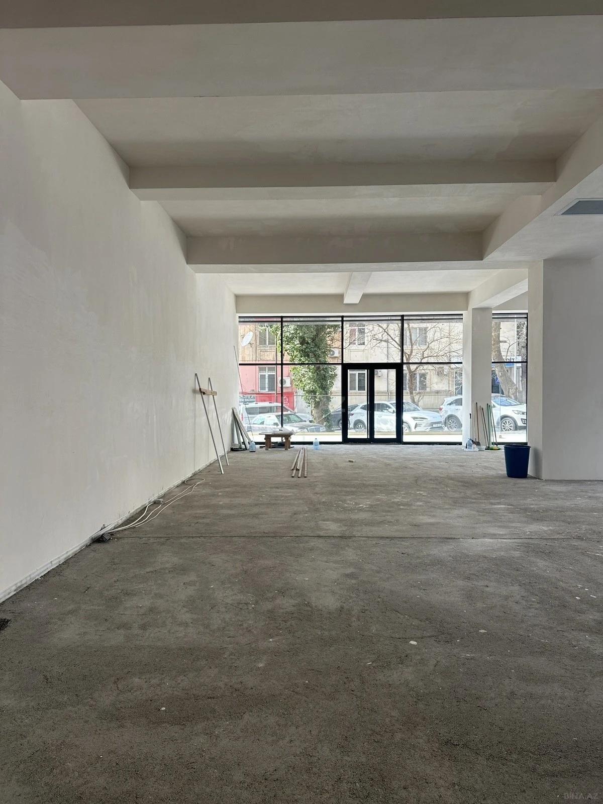 Kirayə verilir obyekt 350 m²