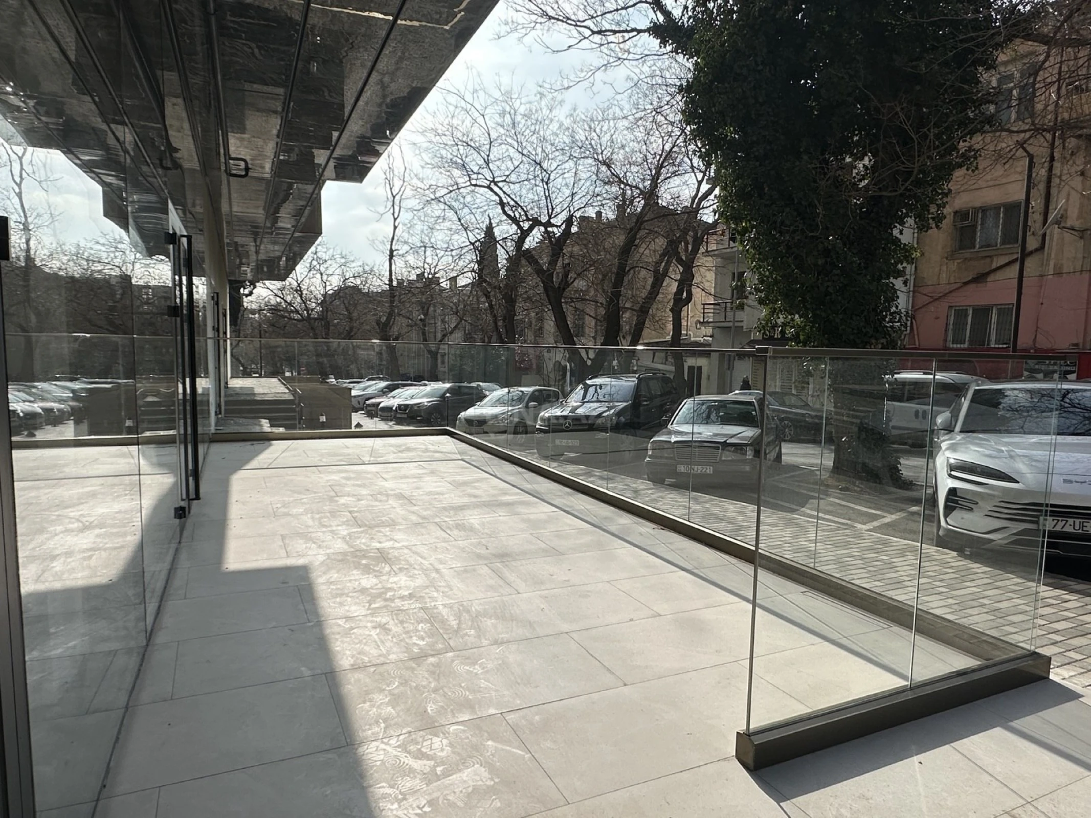 Kirayə verilir obyekt 350 m²