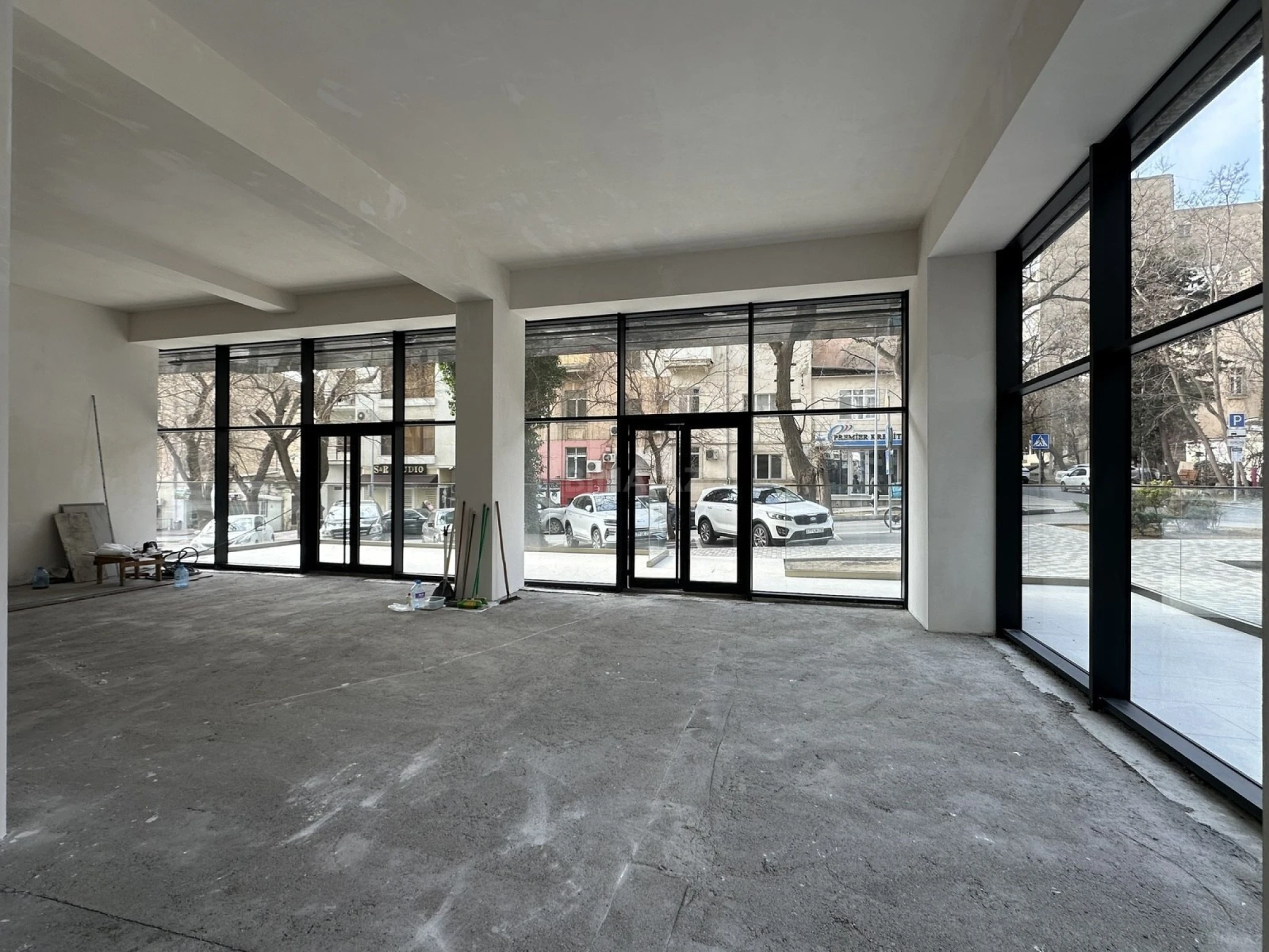 Kirayə verilir obyekt 350 m²