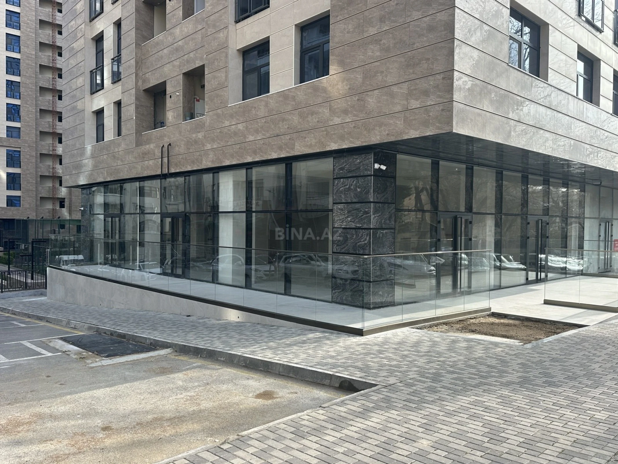 Kirayə verilir obyekt 350 m²