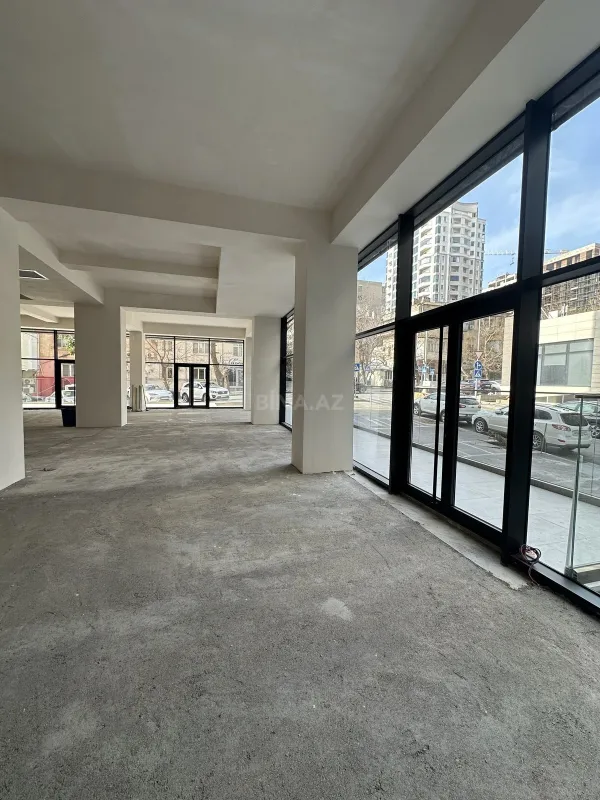 Kirayə verilir obyekt 350 m²