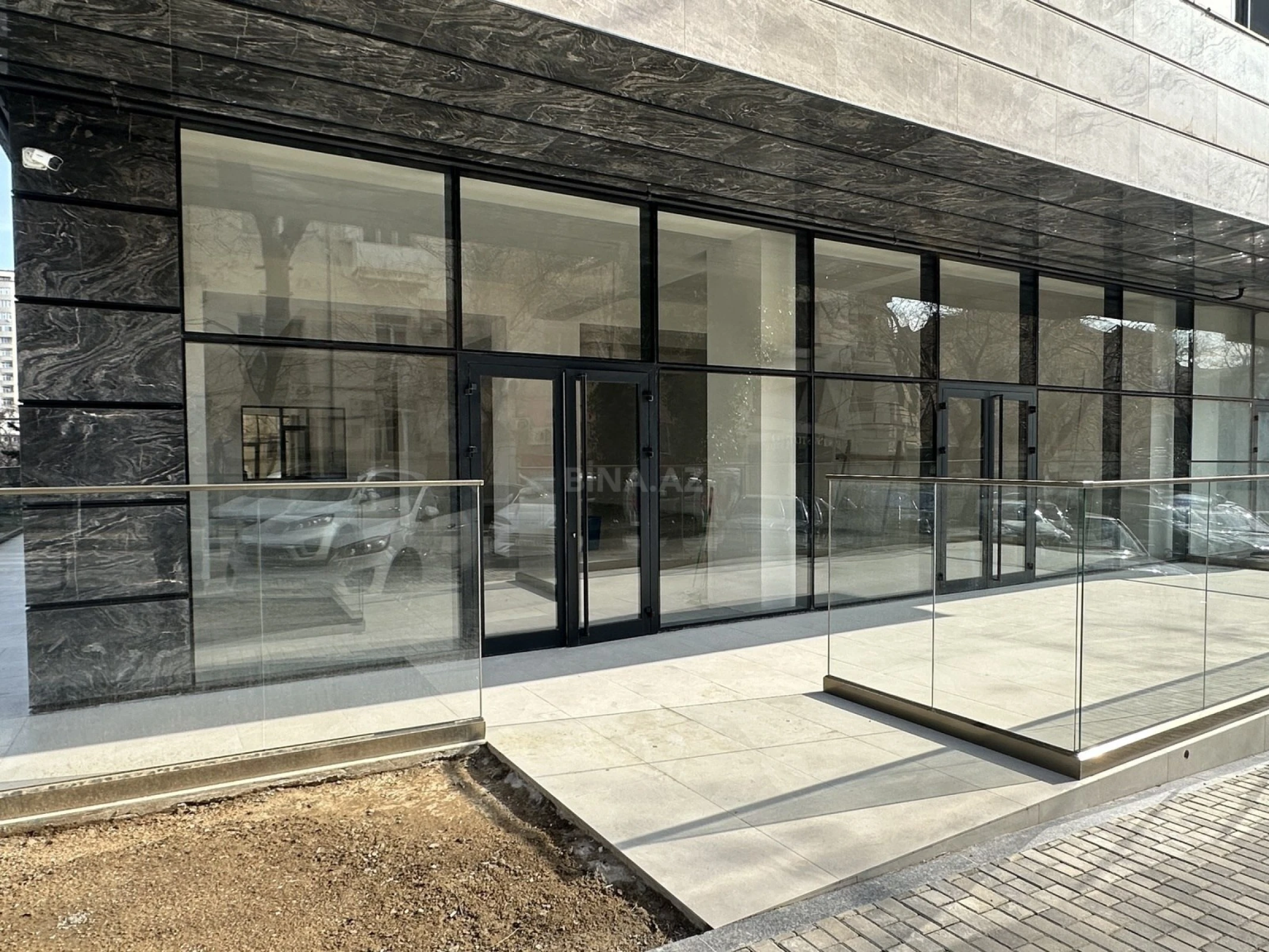 Kirayə verilir obyekt 350 m²