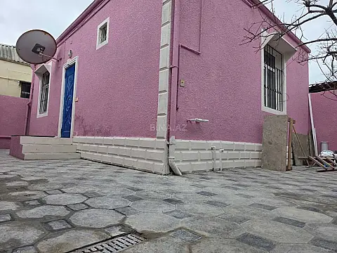 Satılır 2 otaqlı həyət evi 65 m²