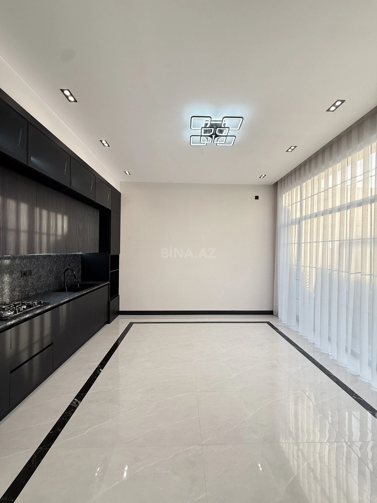 Satılır 4 otaqlı həyət evi 160 m²