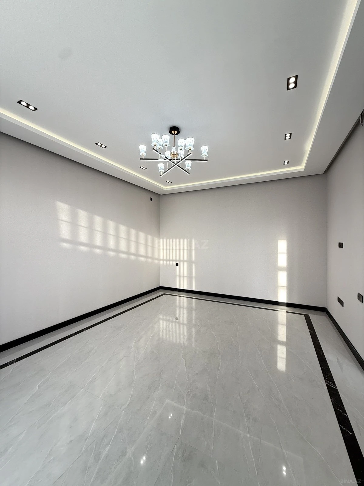 Satılır 4 otaqlı həyət evi 160 m²