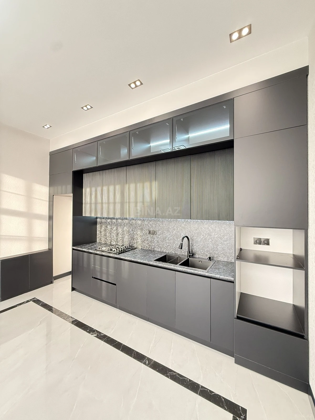 Satılır 4 otaqlı həyət evi 160 m²