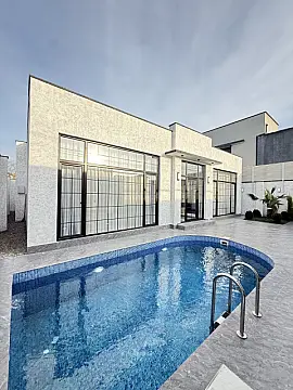 Satılır 4 otaqlı həyət evi 160 m²