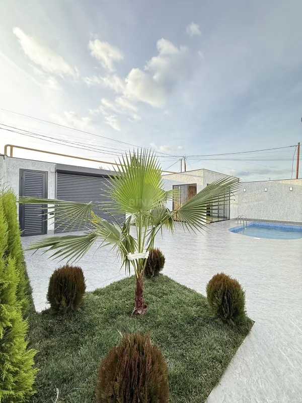 Satılır 4 otaqlı həyət evi 160 m²